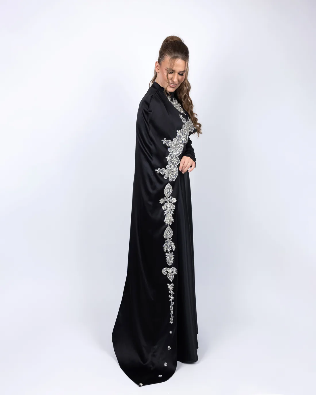 Haljina sa dugim ogrtačem na jednom ramenu✨ — Džana Style haljina