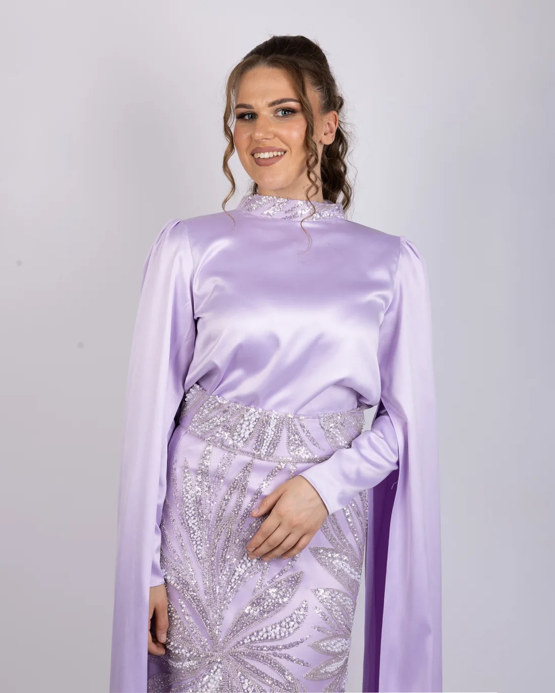 Suknja s’ čipkom i košljica s’ širokim rukavom✨ — Džana Style haljina